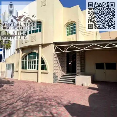 Well-Designed Corner G+1 Villa | Large Plot | High-Demand Area