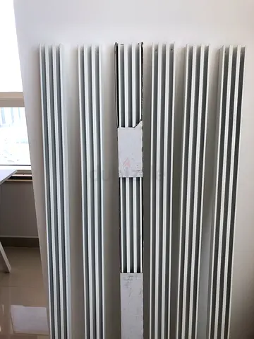 6 White curtain rails (3 tracks)- 140 cm