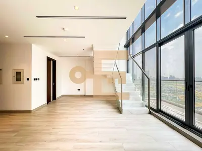 Duplex | 3 Baths | 2 Parkings | Equipped Kitchen