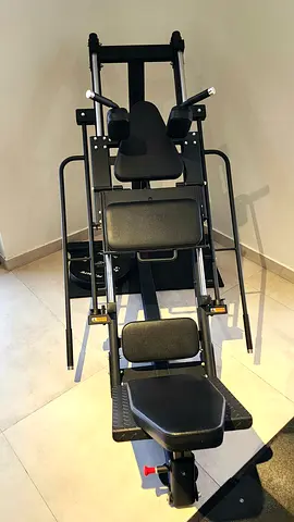 Leg Press  Hack Squat Machine