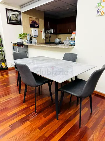 Marble 6 Seater Table