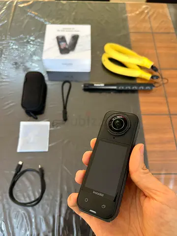 Insta360 X5 + Stick + SD – Almost New Condition