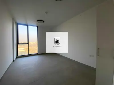 Specious luxury studio available for rent