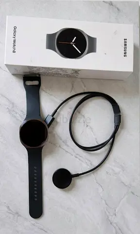Samsung Galaxy Watch 8, 40MM (with charger  original box) , International Version 2 Year warranty.