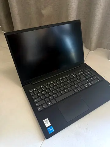 Used Lenovo laptop - 15.6 Intel (good condition) Lenovo V15 G4 IRU - Type 83A1