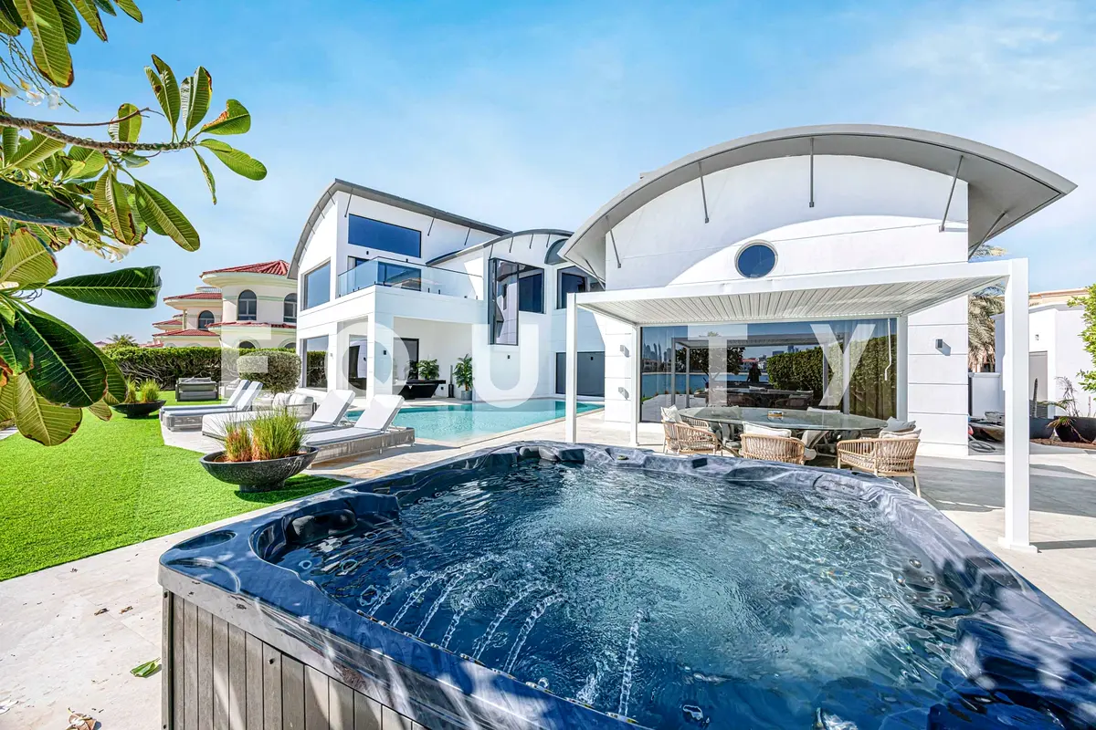Renovated Signature Villa | Modern Finish | Vacant