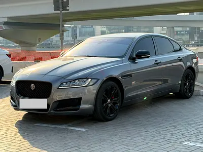 Original Paint // Jaguar XF Supercharged 2020 GCC Specs // Full Service Agency
