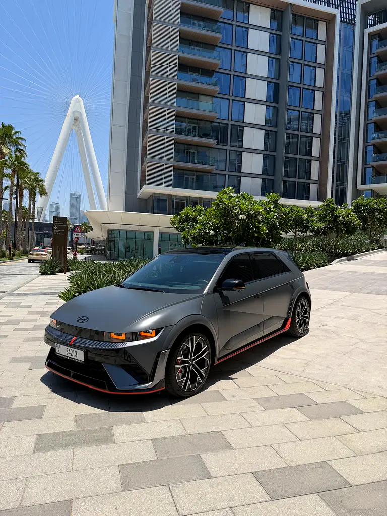 Hyundai Ioniq 5 2025 — photo 1 of 7