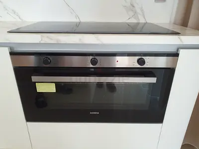 Siemens Built-in Electric Oven With Top - Excellent Working Condition