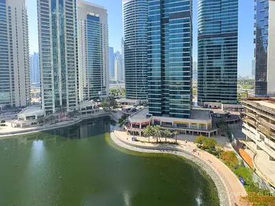 Lake View | Spacious | Stylish Living