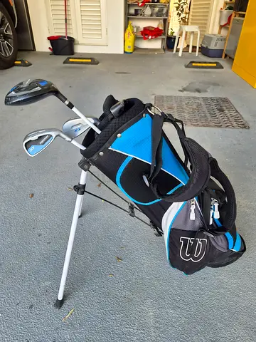 Junior Golf Set - Wilson Pro Staff JGi + Bag