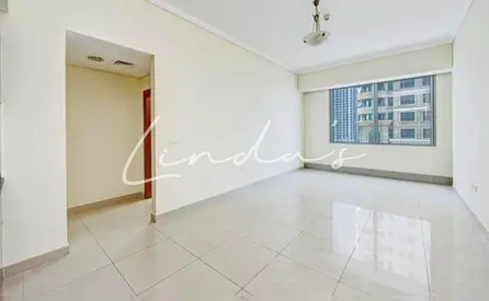 Bright and spacious | Well maintained | Mid Floor