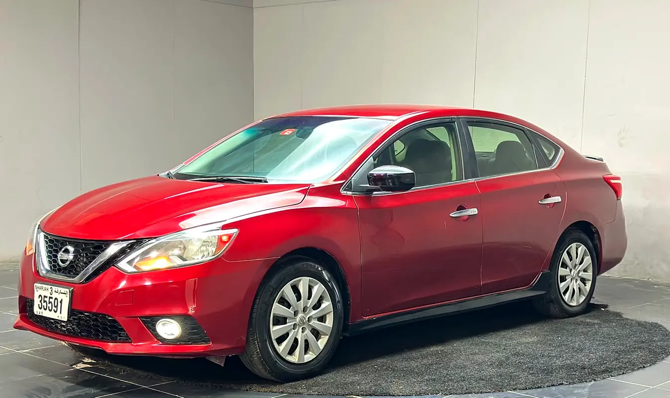 Nissan Sentra 2017 — photo 1 of 9