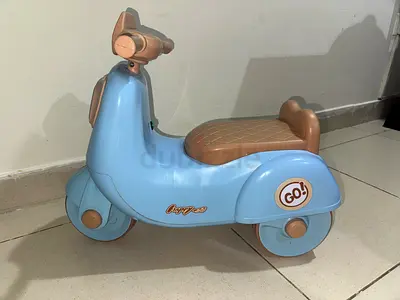 Scooter kids