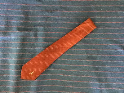 Original Vintage YVES SAINT LAURENT (PARIS) Classic Silk Tie