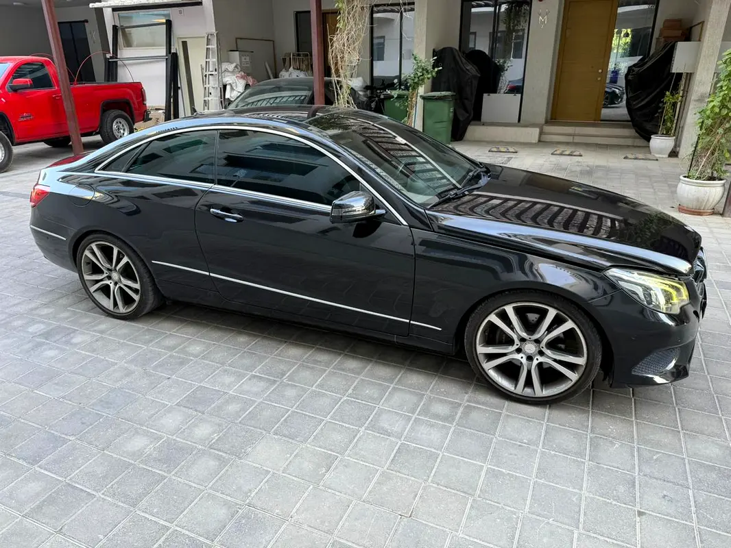 Mercedes-Benz E-Class 2014 — photo 1 of 9