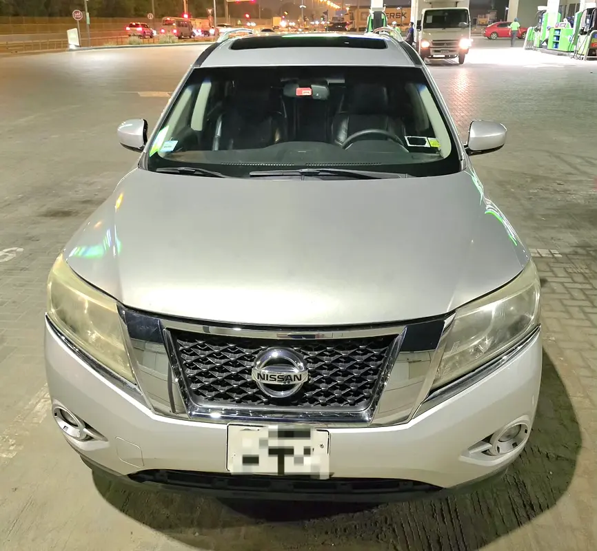 Nissan Pathfinder 2014 — photo 1 of 12