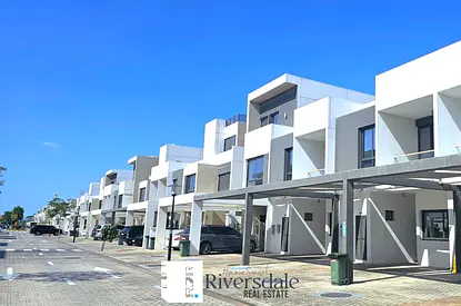 American Stylish -5BHK-Villa-Prime Locations