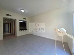 STUDIO | UPPER FLOOR |