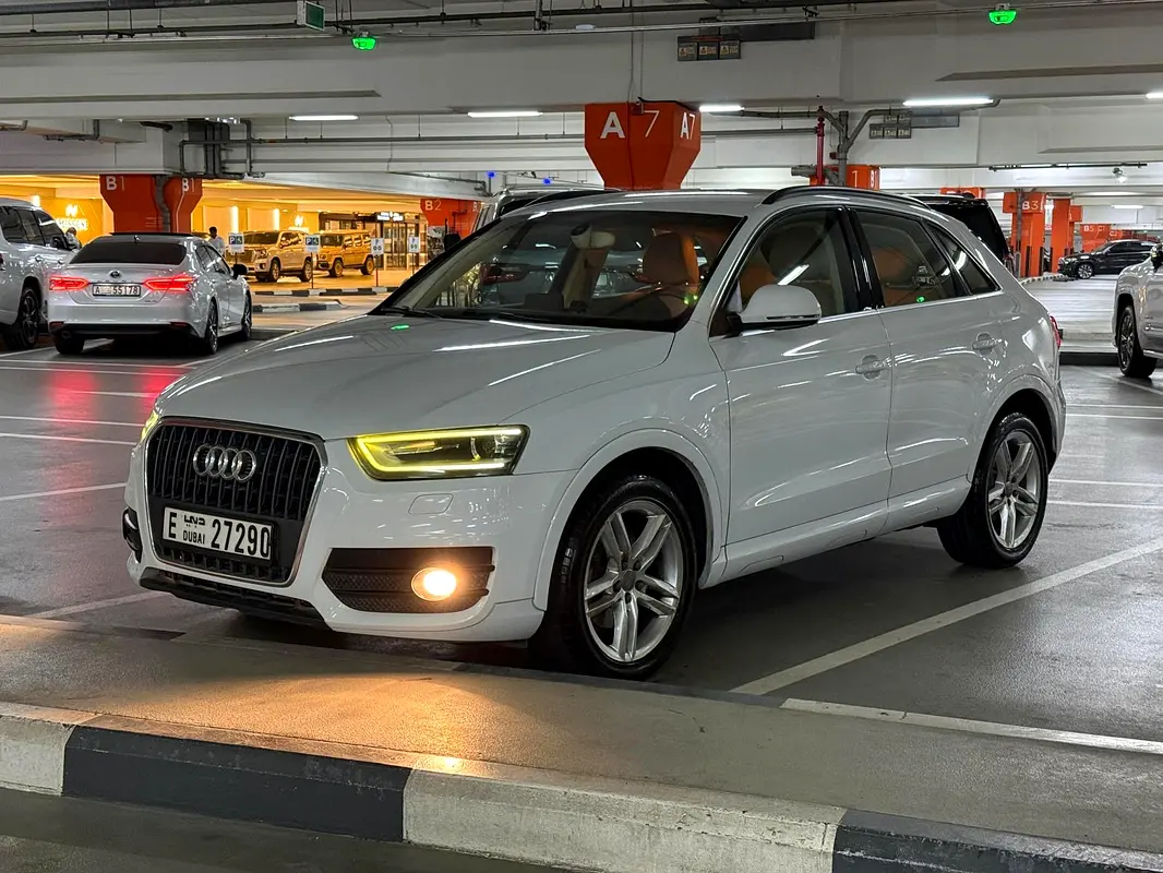 Audi Q3 2015 — photo 1 of 7