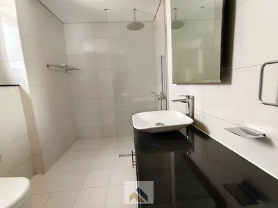 المالك مباشرة: شقة فاخرة ثلاث غرف ماستر في داماك ماجستين – مفروشة وجاهزة للسكن في بيزنس باي