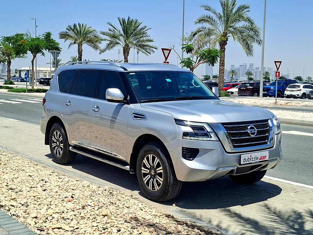 Nissan Patrol 2021 — photo 1 of 14