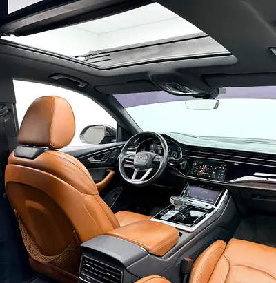 صورة 10 لـ 2019 AUDI Q8