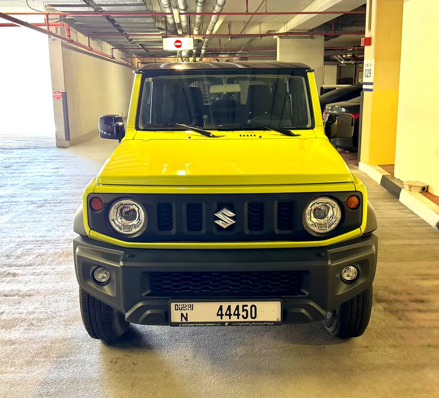 Suzuki Jimny 2023 — photo 1 of 9