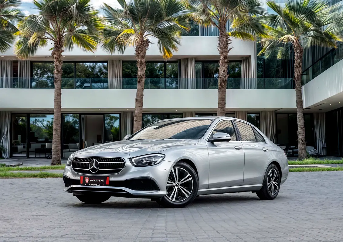 Mercedes-Benz E-Class 2020 — photo 1 of 15