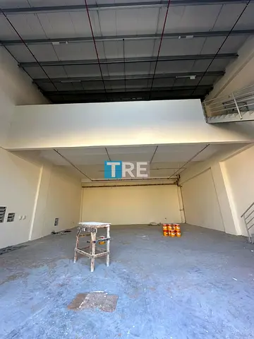 3800/- SQFT WAREHOUSE HIGH POWER . FOR RENT IN JURF INDUSTRIAL AREA AJMAN..