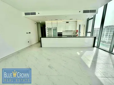 CORNER 2BED+MAID ROOM