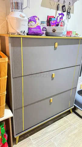 Grey 3-Drawer Shoe Cabinet with Gold Trim - Compact Entryway Storage