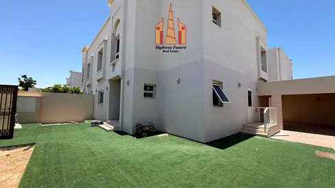Luxury 4BR Villa with Maidroom + wardrobes In Barashi
