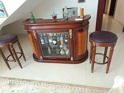 Wooden Home Bar Counter with 2 Stools - Classic Design