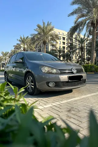 Volkswagen Golf 1.6 - 2012
