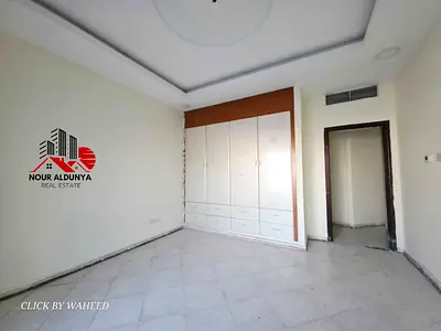 CLOSE TO STADIUM METRO.UPTO 1200SQFT 2BHK OFFICE . PARKING