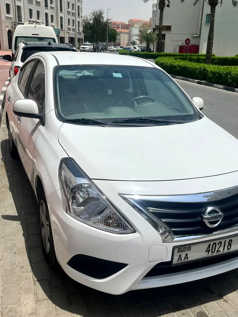 Nissan Sunny 2019 — photo 1 of 3