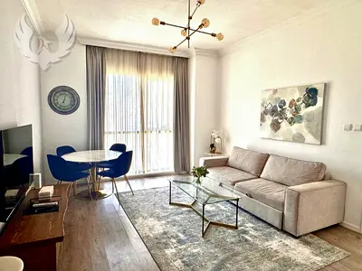 Spacious Layout | Upgraded | Fully Furnished