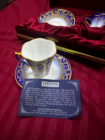 Kütahya Porcelain Hand-Painted Blue  Gold Tea Cup and Saucer Set (Boxed)