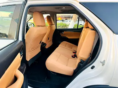 2019 Toyota FORTUNER — фото 12