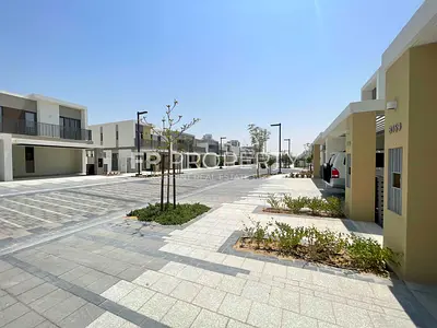 4bedroom plus Maid | Landscaped | vacant on 10th of june