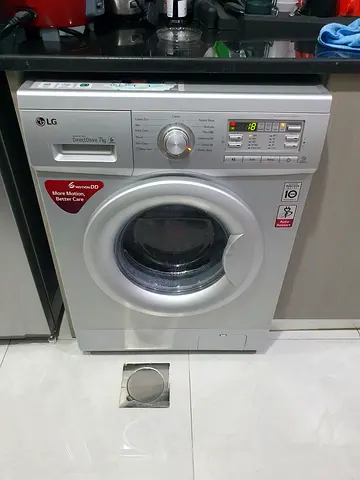 LG Front Load Washing Machine - 7kg, Fully Working