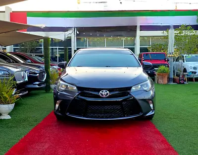 2016 Toyota Camry SE - Sport Edition - American Specs