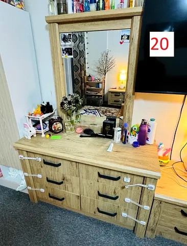 Dressing table with mirror and 6-drawers - Medley brand