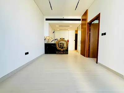 High Floor | Canal View | Kitchen Appliances