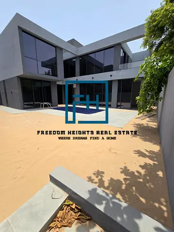 Luxury 4-Bedroom Villa with Private Pool I Freehold