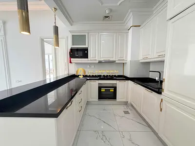 Huge Terraced | Fitted Kitchen | Ready to Move in