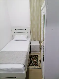 Partition for a female