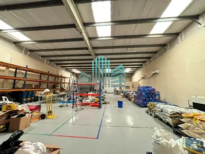 WITH KEY MONEY | EPOXY COATED FLOORING WITH AC AND ROLLER SHUTTER DOOR
