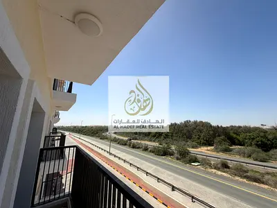 للإيجار السنوي – أول ساكن في مجمع كينتا الزاهية – عجمان شقة مميزة بمواصفات عصرية  🔹 غرفتان وصالة 🔹 3 حمامات 🔹 مطبخ مجهز بمساحة عملية 🔹 موقف سيارة